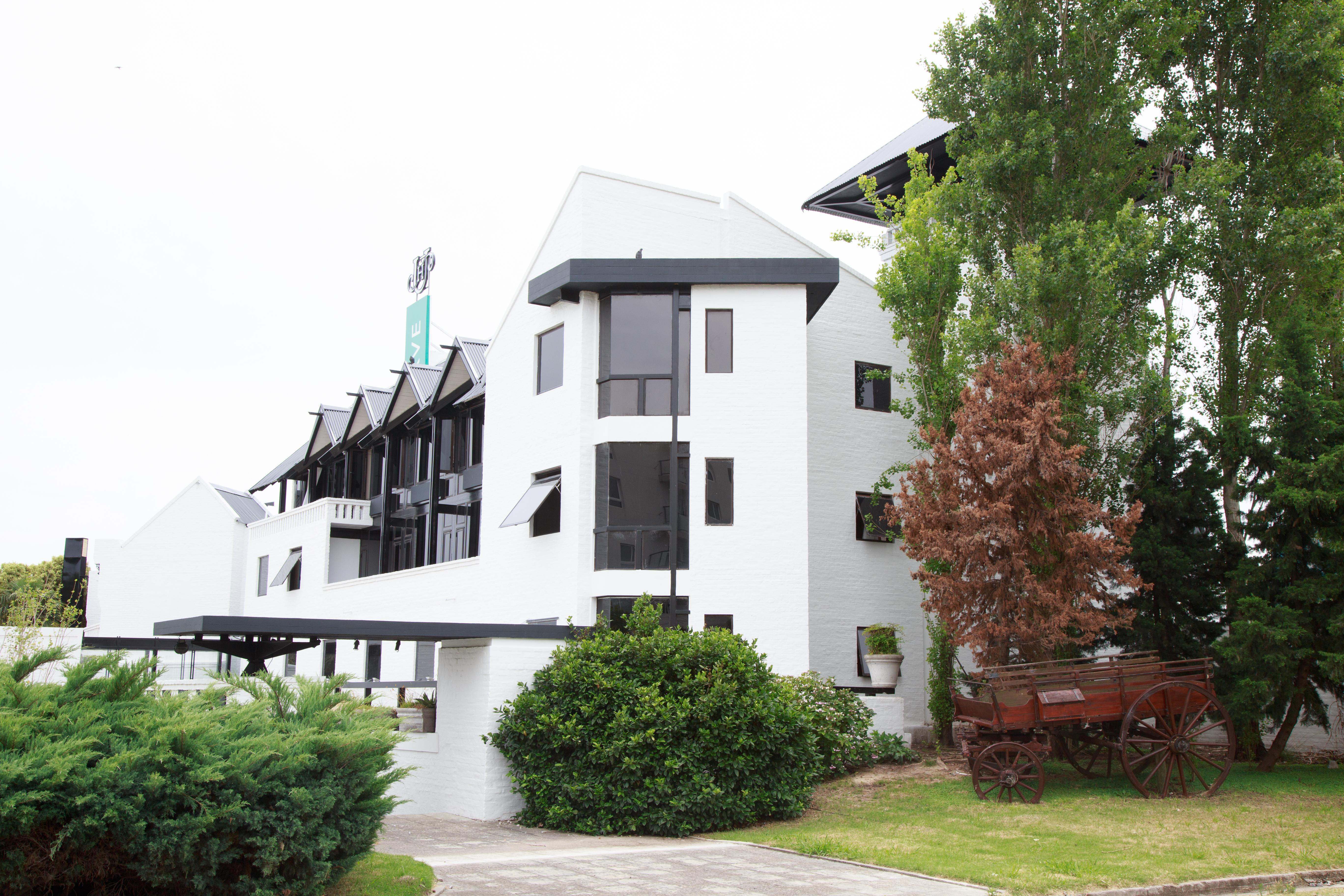 Spa Hotel La Reserve Colonia del Sacramento Exterior photo The house of the German composer in Berlin